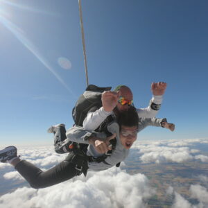 Offrir un saut en tandem